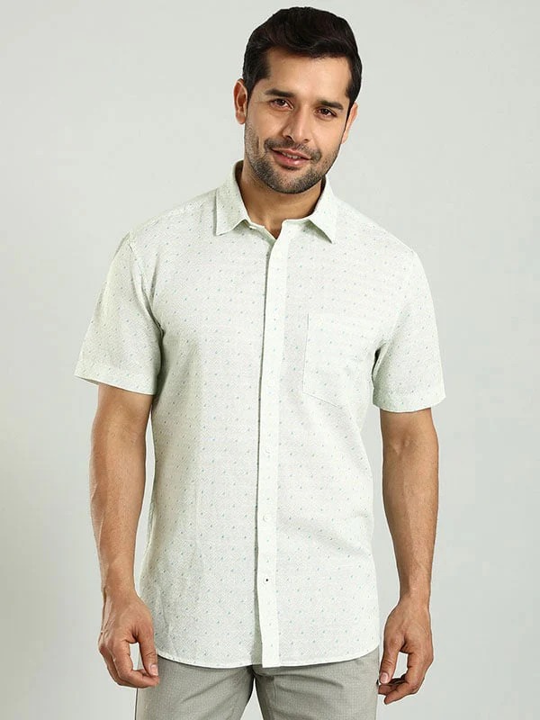 Indian Terrain Men's Regular Fit Half Sleeve All Over Print Green Shirt